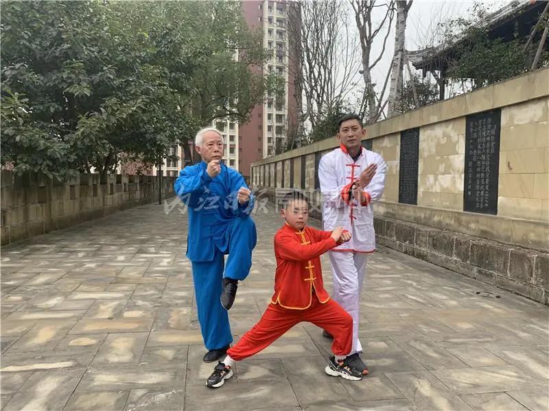 上阵父子兵！内江市威远父子俩为这项非遗项目强强联手(图8)