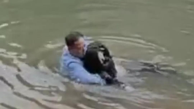 叙永:永宁义警勇救轻生女,值得点赞!(图2) 叙永:永宁义警勇救轻生女,值得点赞!(图2)