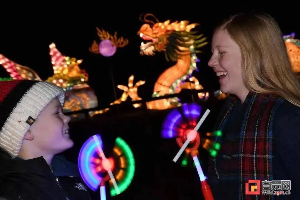 漂亮！自贡彩灯点亮青岛，还引来央视关注(图12)