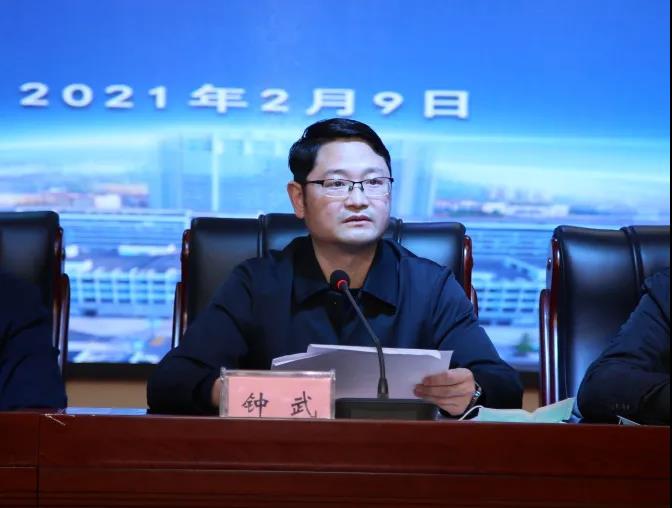 泸州市人民医院“学科建设年”活动正式启动(图2) 泸州市人民医院“学科建设年”活动正式启动(图2)