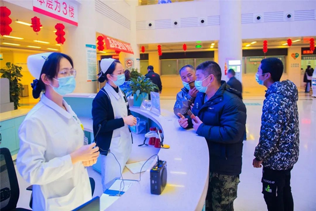 节后首日,西南医大附院门诊量近1.1万人次(图3) 节后首日,西南医大附院门诊量近1.1万人次(图3)