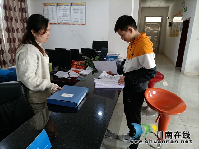 泸县百和镇开展第二阶段禁毒重点整治攻坚决战督查工作(图1)