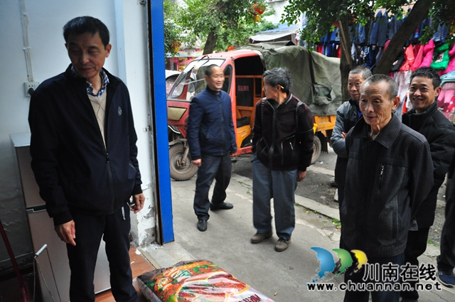 泸县免费发放15.6吨酿酒高粱种子(图2)