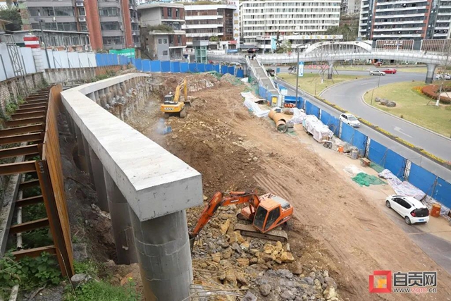 方便了!自贡今年计划新增城区公共停车位1600个(图3) 方便了!自贡今年计划新增城区公共停车位1600个(图3)