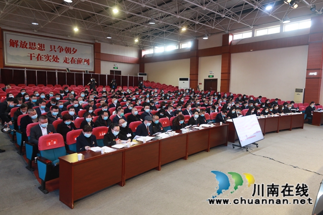 凝心汇智,共谋发展!龙马潭区统一战线在区“两会”上发出好声音(图2) 凝心汇智,共谋发展!龙马潭区统一战线在区“两会”上发出好声音(图2)