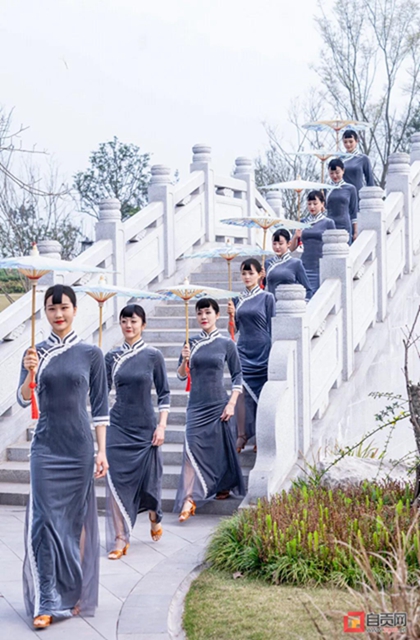 惊艳，自贡杂技如此之美！(图2)