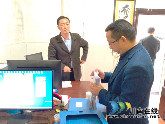 郑尚贵到泸县百和镇督导当前重点工作(图3) 郑尚贵到泸县百和镇督导当前重点工作(图3)