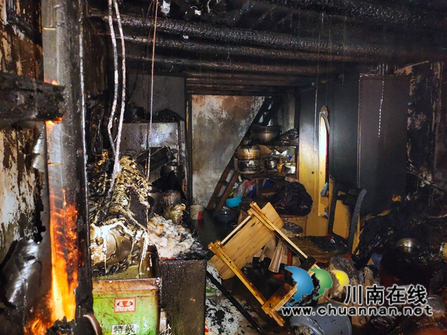 龙马潭区一菜市场起火  消防成功扑救(图4)
