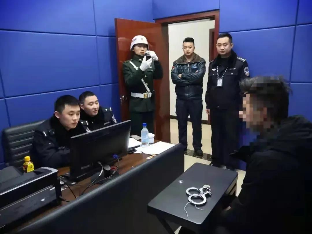 宜宾首例!两男子违规使用无人机,干扰部队飞行训练!罚!(图3) 宜宾首例!两男子违规使用无人机,干扰部队飞行训练!罚!(图3)