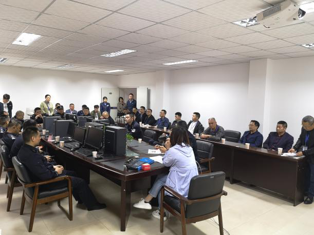 LV、CHANEL、HERMES…泸州12个卖涉外名牌“A货”商家被查！(图2)