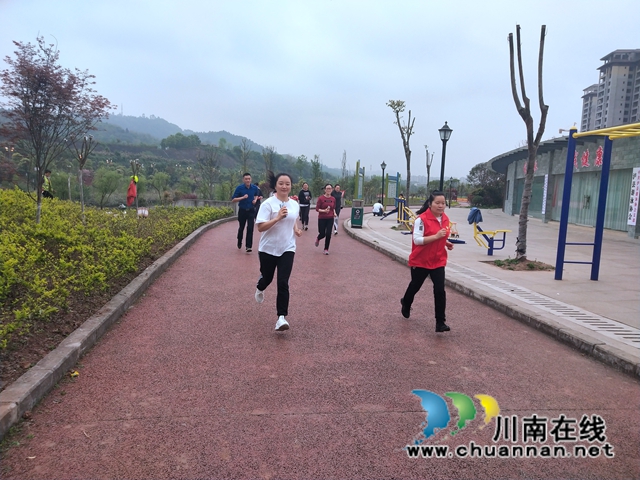 泸县残联党支部开展环境保护与健康生活主题志愿服务活动(图5) 泸县残联党支部开展环境保护与健康生活主题志愿服务活动(图5)