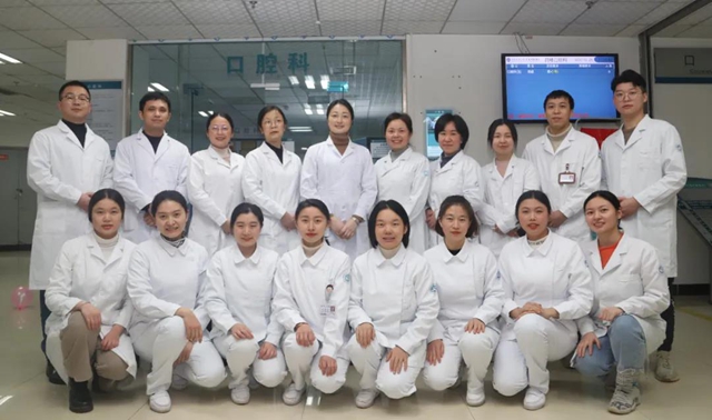 打个哈欠,泸州男子“合不拢嘴”了……(图6) 打个哈欠,泸州男子“合不拢嘴”了……(图6)