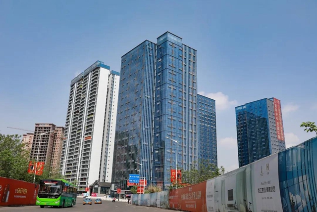 1至3月江阳区132个重点项目完成投资92.4亿元(图3) 1至3月江阳区132个重点项目完成投资92.4亿元(图3)