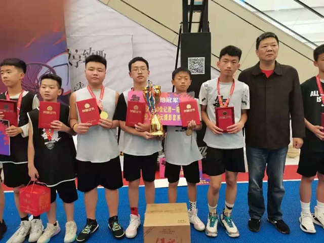 “后生可畏”泸州市首届学生篮球联盟（少儿）篮球比赛完美落幕(图8)