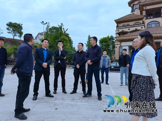 省扶贫开发局到泸县立石镇调研移民后期扶持直发直补资金“一卡通”精准管理工作(图3) 省扶贫开发局到泸县立石镇调研移民后期扶持直发直补资金“一卡通”精准管理工作(图3)