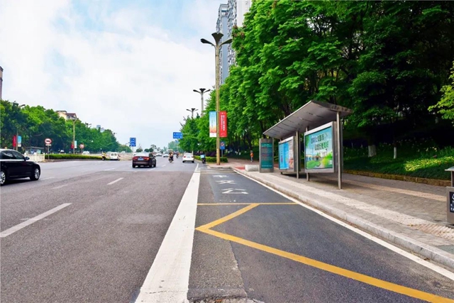 泸州市主城区新改造26座港湾式公交车站(图3)