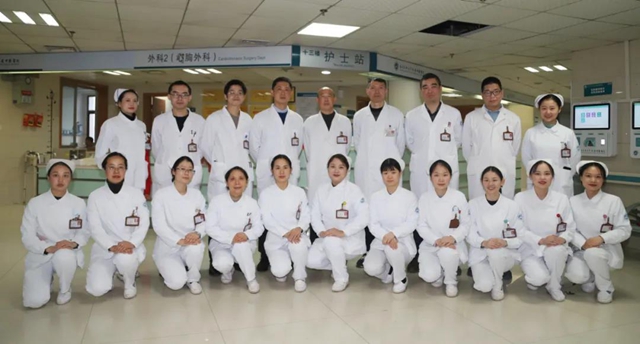 【关注】泸州孃孃冒雨摘樱桃,送帅哥医生?(图9) 【关注】泸州孃孃冒雨摘樱桃,送帅哥医生?(图9)