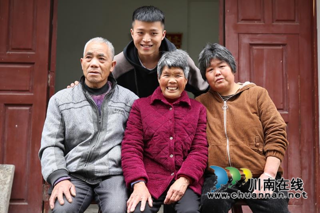 三十四年，我终于回家了！苏黔齐努力共圆贵州老人回家梦(图5)