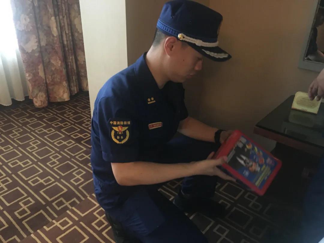 服务不停歇┃江阳消防全力护航“五一”期间消防安全(图2)