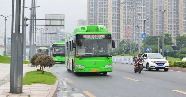 “五一”假期泸州共运送旅客378.9万人次(图2)