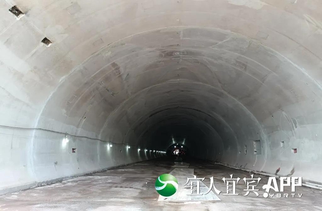 宜宾：盐坪坝隧道贯通啦！盐坪坝长江大桥通车又近一步(图2)