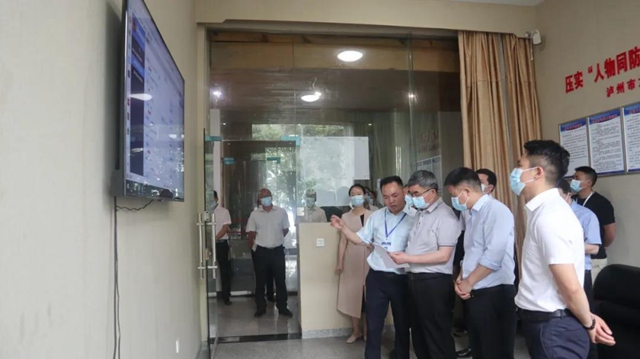 泸州：召开集中监管仓现场调研暨工作会，对进口冷链食品疫情防控工作再推动再部署(图4)