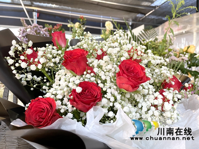 泸州龙马潭：“5·20”催生“浪漫经济”(图1)