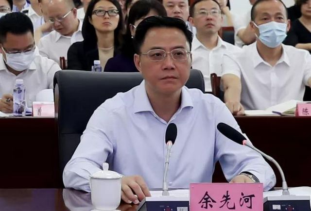 泸州市“护航·2021”综合应急实战演练举行(图3) 泸州市“护航·2021”综合应急实战演练举行(图3)