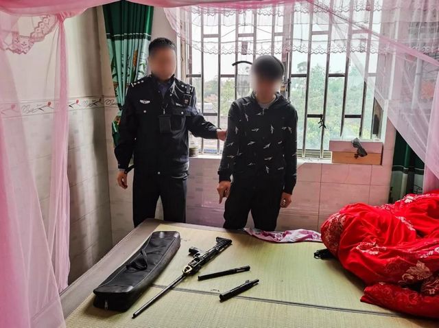 泸州小伙自制枪支并配有“消音器”，大胆拿到户外测试……(图8)