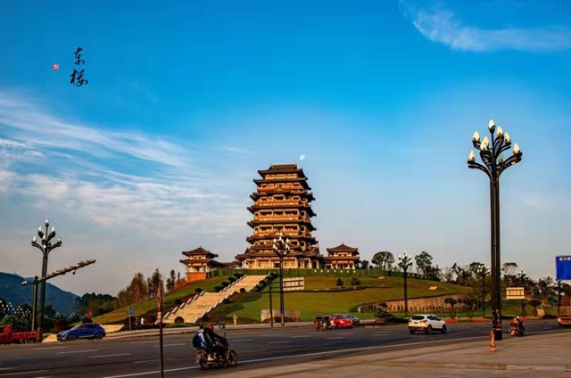 赶紧看!每篇奖励6万!宜宾正在征集这个文稿!(图2) 赶紧看!每篇奖励6万!宜宾正在征集这个文稿!(图2)