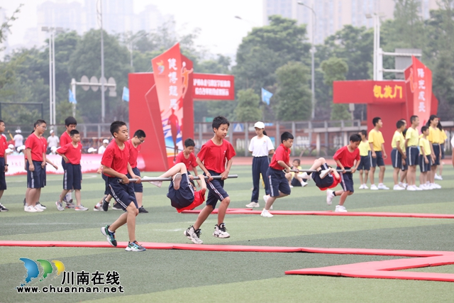 龙马潭这场8000余名师生参与的活动，让全国知名专家数度哽咽！(图9)