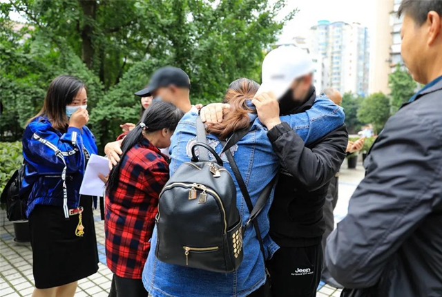 泸州两名男童同时失踪,1800公里的回家路他们走了28年(图9) 泸州两名男童同时失踪,1800公里的回家路他们走了28年(图9)