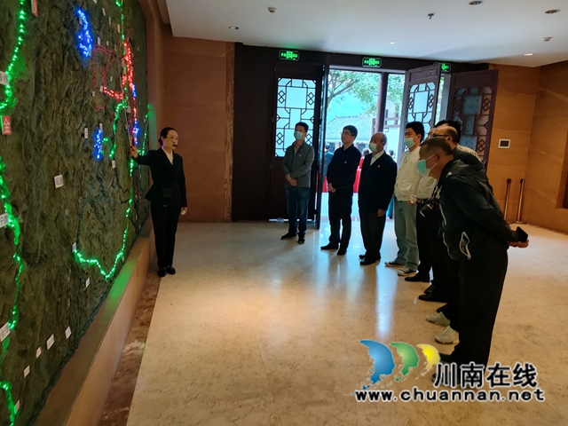 古蔺县、纳溪区工商联联合开展“学党史、强信念、跟党走”党史学习教育(图2) 古蔺县、纳溪区工商联联合开展“学党史、强信念、跟党走”党史学习教育(图2)