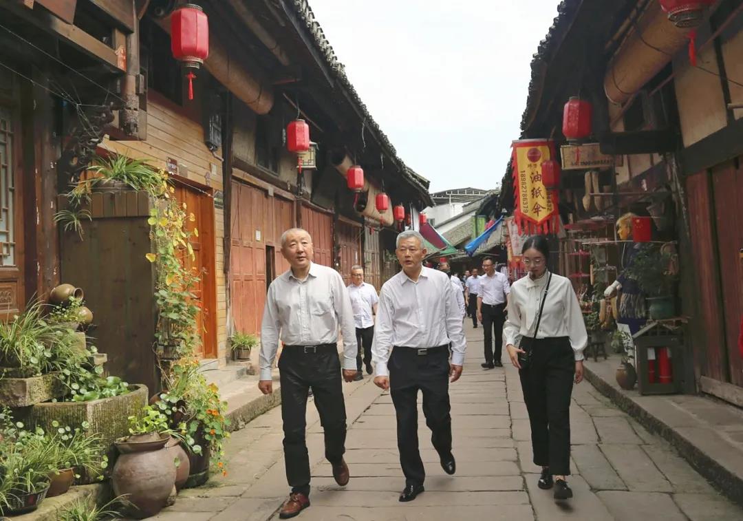 文化和旅游部调研泸州文旅消费  建议突出“美酒+音乐”