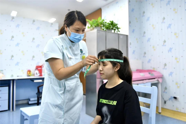 每年来西南医大附院过六一的连体孩子们长大了！快满18岁的她们，愿望是当医生(图6)