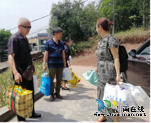 泸州:让你我她闪动“爱心”,让残疾儿童“笑起来”!(图6) 泸州:让你我她闪动“爱心”,让残疾儿童“笑起来”!(图6)