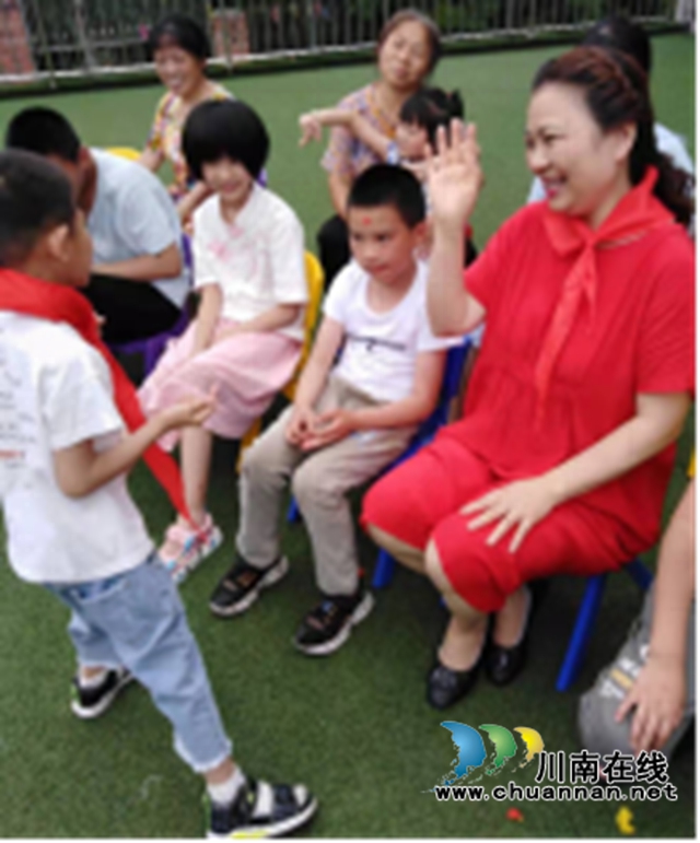 泸州:让你我她闪动“爱心”,让残疾儿童“笑起来”!(图26) 泸州:让你我她闪动“爱心”,让残疾儿童“笑起来”!(图26)