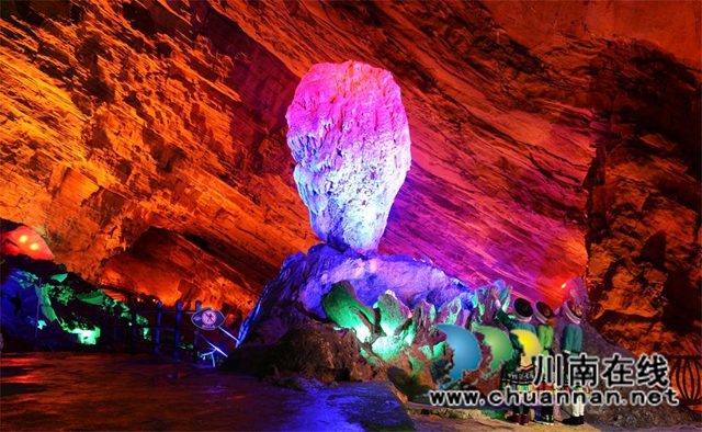 古蔺：游古蔺大黑洞，品苗家风情酒(图6)