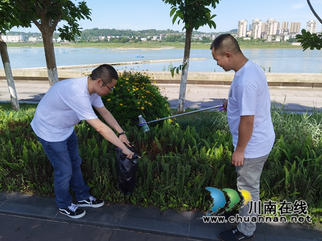 工行泸州分行组织开展“爱我三江源,青春工行在行动”主题活动(图2) 工行泸州分行组织开展“爱我三江源,青春工行在行动”主题活动(图2)