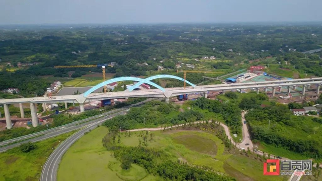 您好！欢迎来到绵泸高铁富顺站(图9)