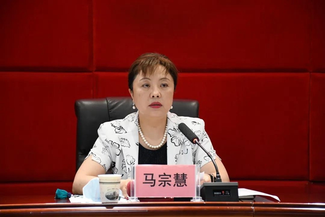 泸州市中医医院召开干部大会 宣布主要领导任职决定(图2) 泸州市中医医院召开干部大会 宣布主要领导任职决定(图2)