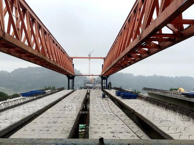 水下工程全部结束！泸州这座在建长江大桥最难节点工程成功突破(图3)