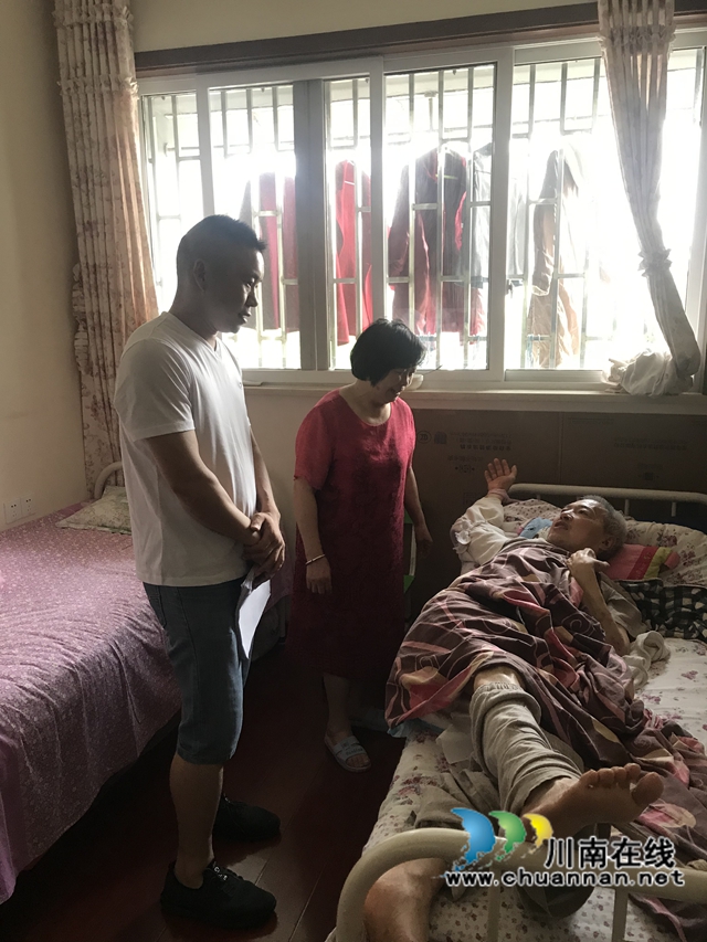 龙马潭区红星街道:走访看望退役军人,共叙军民鱼水深情(图2) 龙马潭区红星街道:走访看望退役军人,共叙军民鱼水深情(图2)