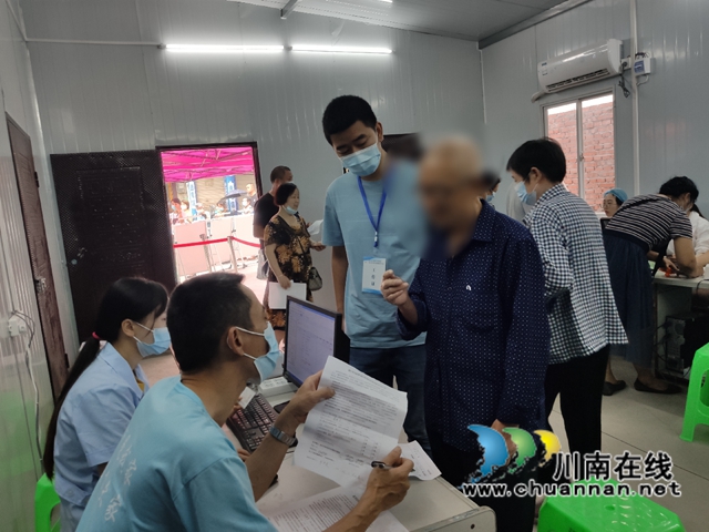 暖心!龙马潭区小市街道为残疾人群接种疫苗设专人服务(图2) 暖心!龙马潭区小市街道为残疾人群接种疫苗设专人服务(图2)