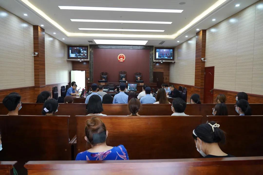 严厉打击毒品犯罪！泸州法院集中宣判毒品犯罪案件(图1)