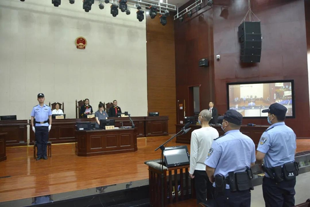 我为群众办实事 | 江阳法院邀请人大代表、政协委员旁听毒品犯罪案件庭审(图3) 我为群众办实事 | 江阳法院邀请人大代表、政协委员旁听毒品犯罪案件庭审(图3)