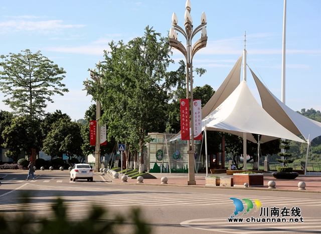 合江：大街小巷“党旗红”，喜迎“七·一”氛围浓(图5)