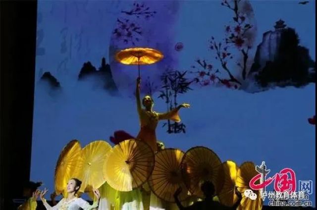 首届“川渝杯”职业院校技能大赛及颁奖盛典在泸州举行(图6) 首届“川渝杯”职业院校技能大赛及颁奖盛典在泸州举行(图6)