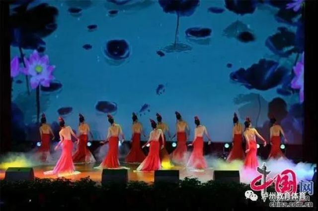 首届“川渝杯”职业院校技能大赛及颁奖盛典在泸州举行(图7) 首届“川渝杯”职业院校技能大赛及颁奖盛典在泸州举行(图7)