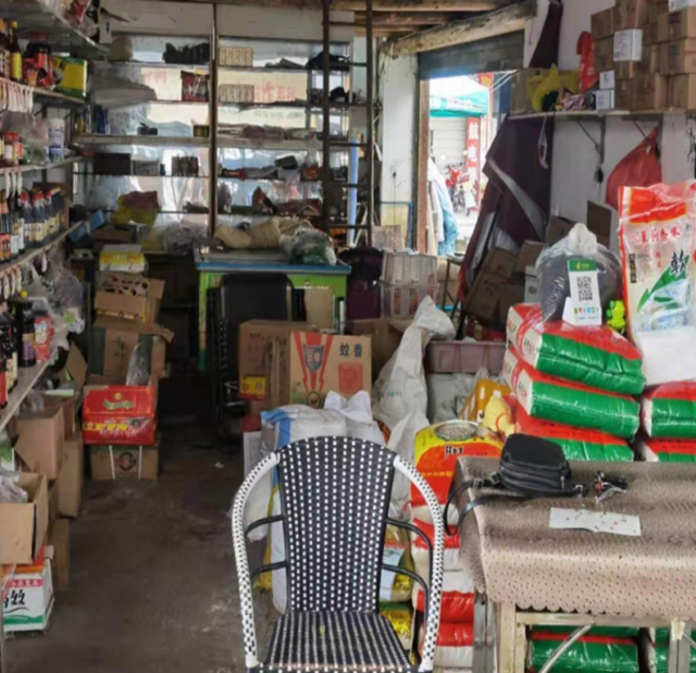 泸州市食品安全“红黑榜”(第五期)(图26) 泸州市食品安全“红黑榜”(第五期)(图26)